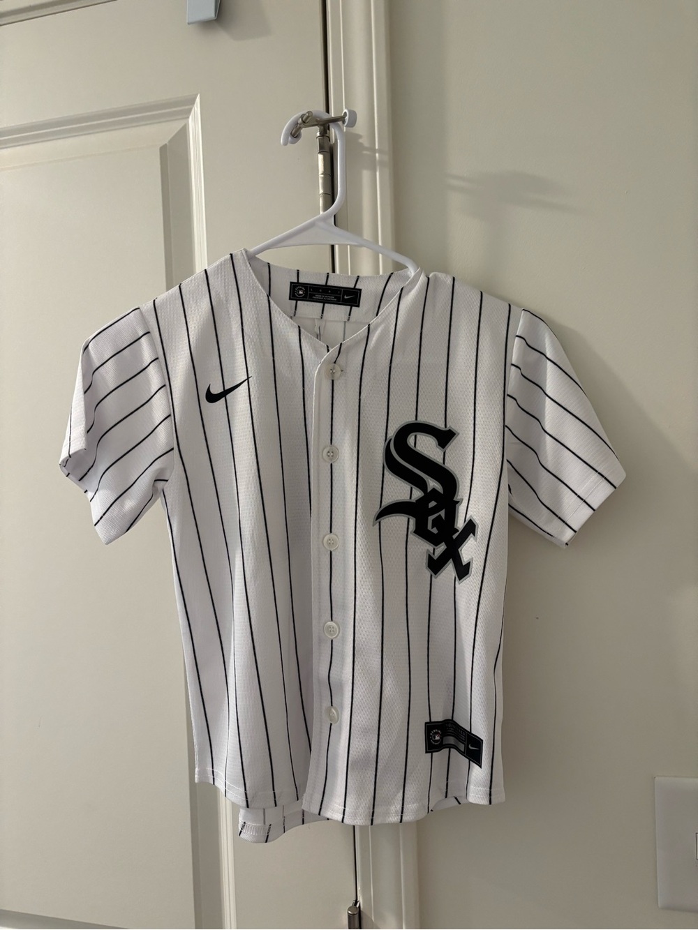 Nike MLB Chicago White Sox White & Black Pinstripe Youth Jersey